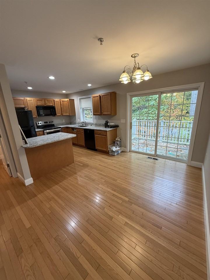 17 Centennial Dr - Photo 4 of 22