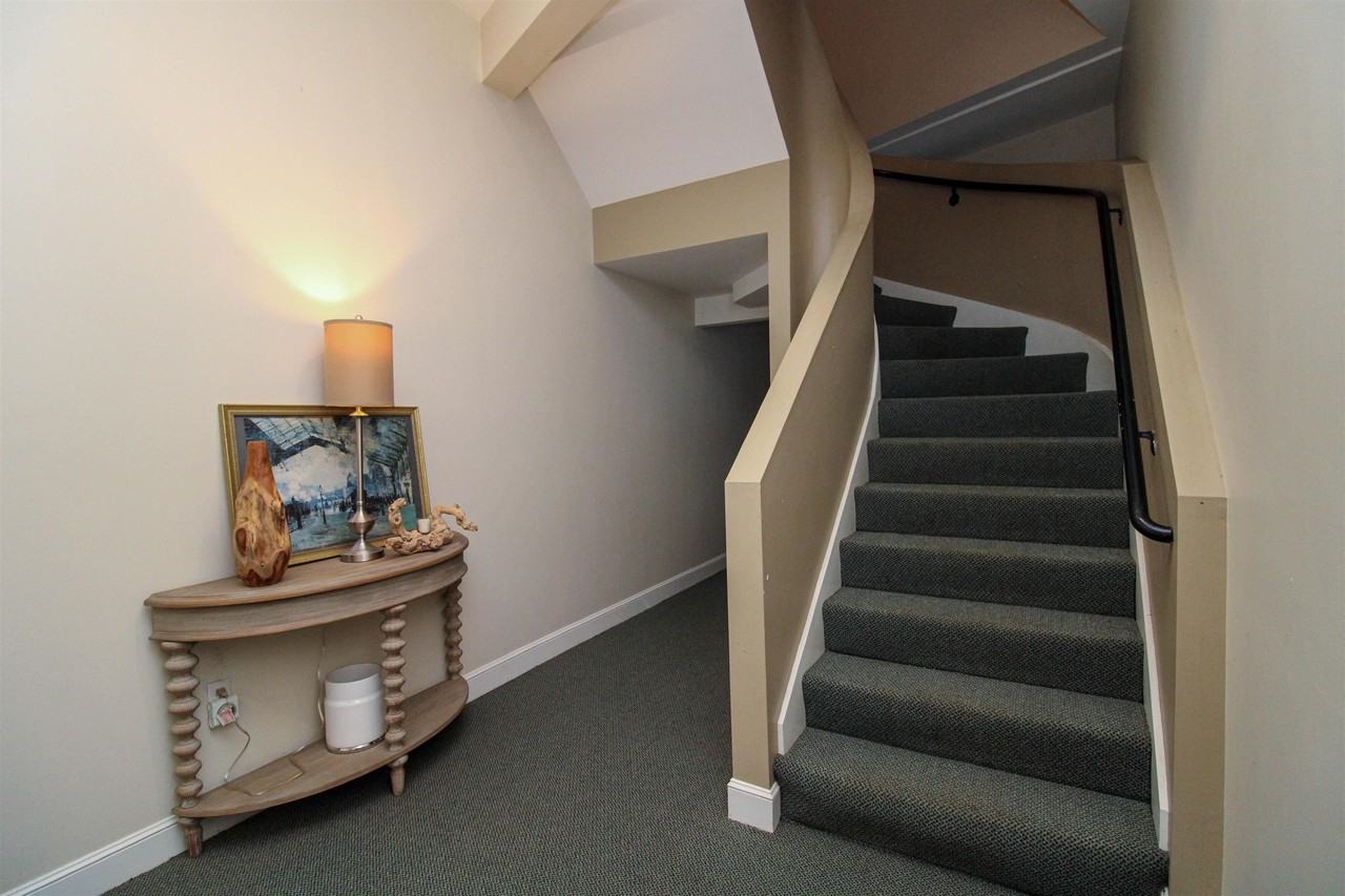 6B Lancaster Rd - Photo 2 of 14