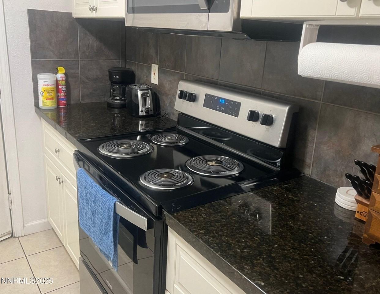 1995 Trainer Way - Photo 3 of 11