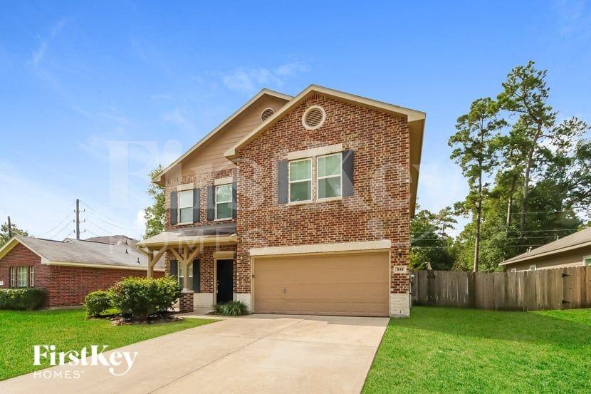 511 Topsail Way - Photo 2 of 15