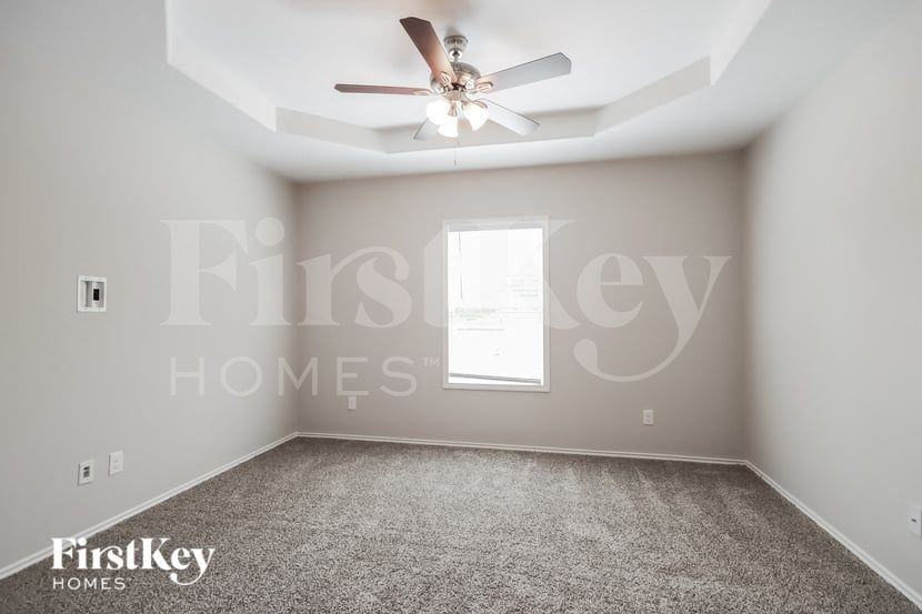 511 Topsail Way - Photo 7 of 15