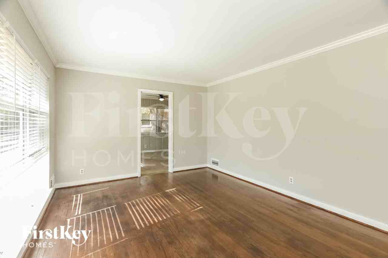 3364 Valley Park Dr - Photo 2 of 15