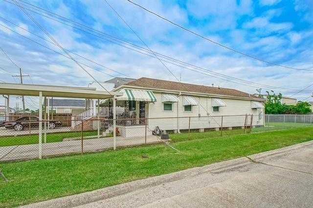 1730 Erie St - Photo 3 of 17