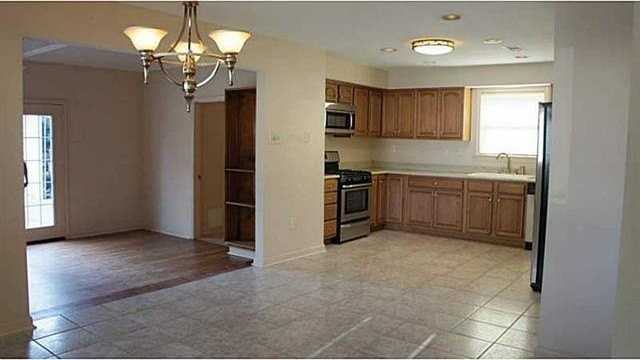 3418 Delille St - Photo 6 of 22