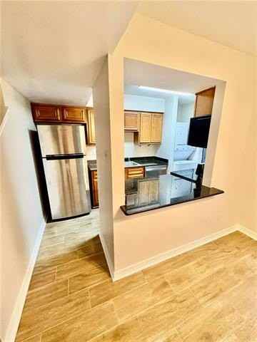 322 Mariners Blvd - Photo 5 of 12