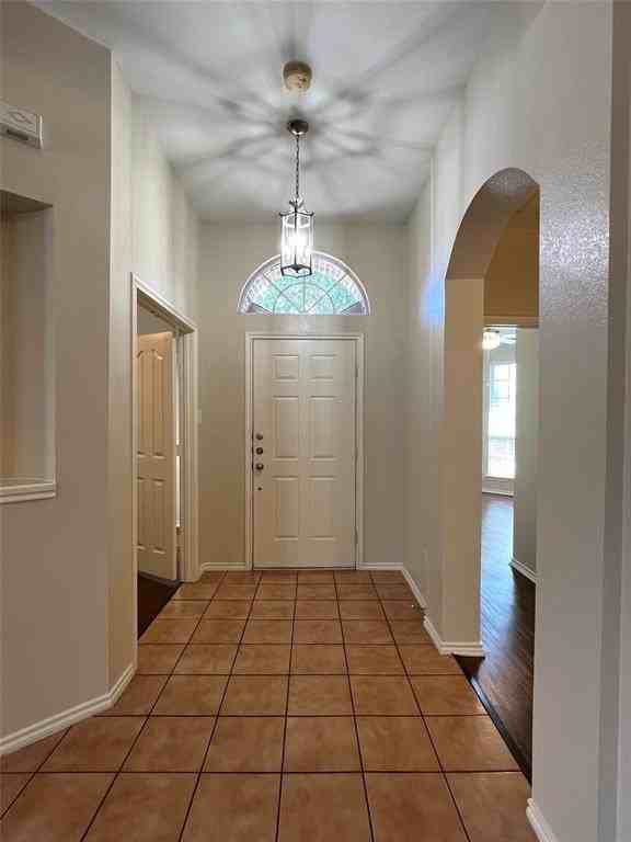 5009 Royal Burgess Dr - Photo 2 of 29