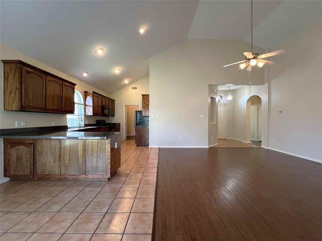 5009 Royal Burgess Dr - Photo 5 of 29