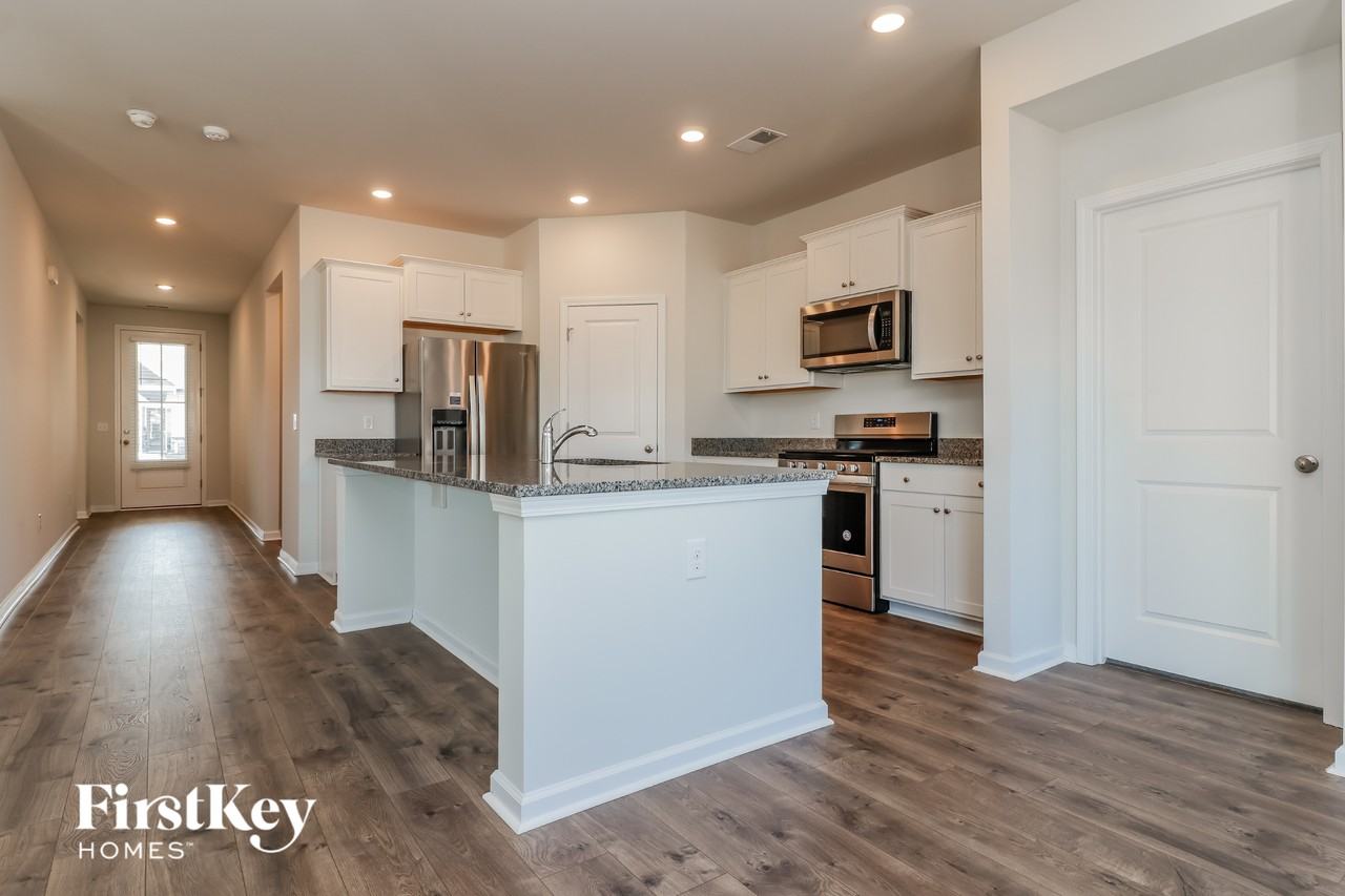 407 Bering Ln - Photo 6 of 15