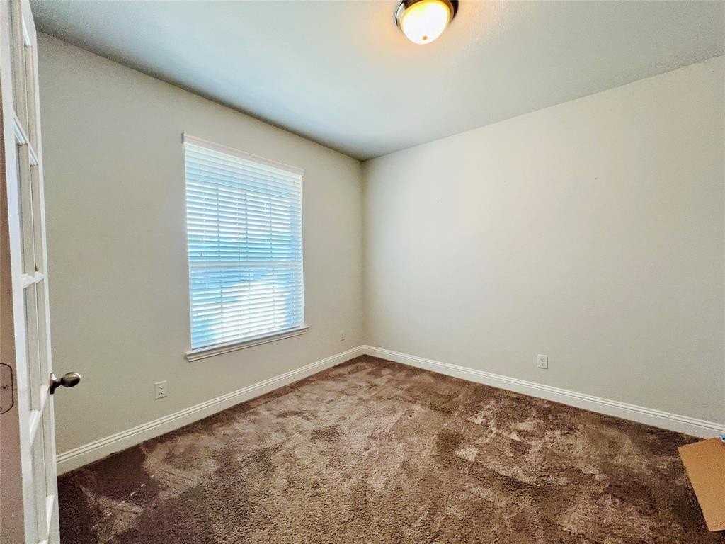 5644 Salt Springs Dr - Photo 4 of 36