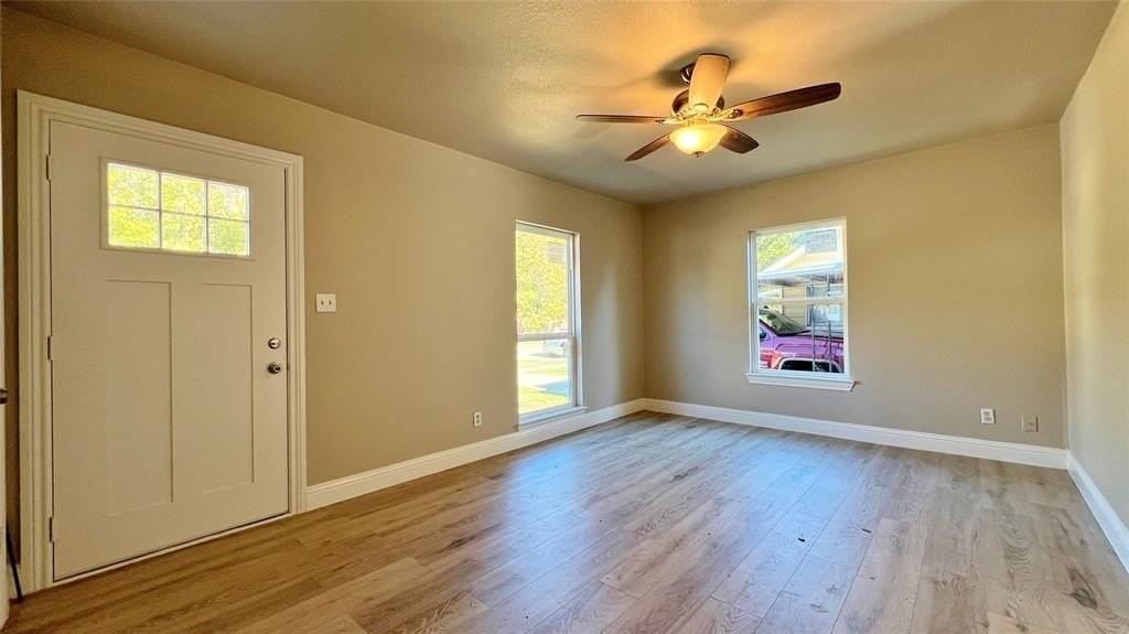 4133 Alamo Ave - Photo 5 of 22