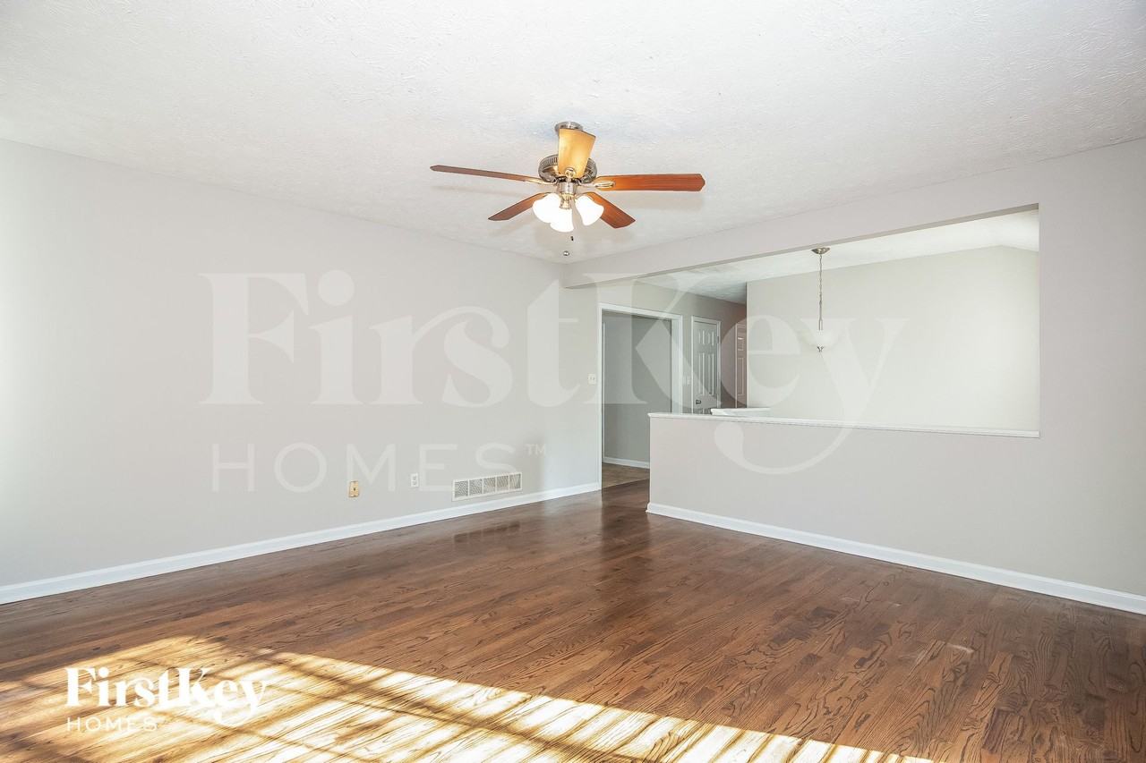 1797 Bobo Rd - Photo 4 of 15