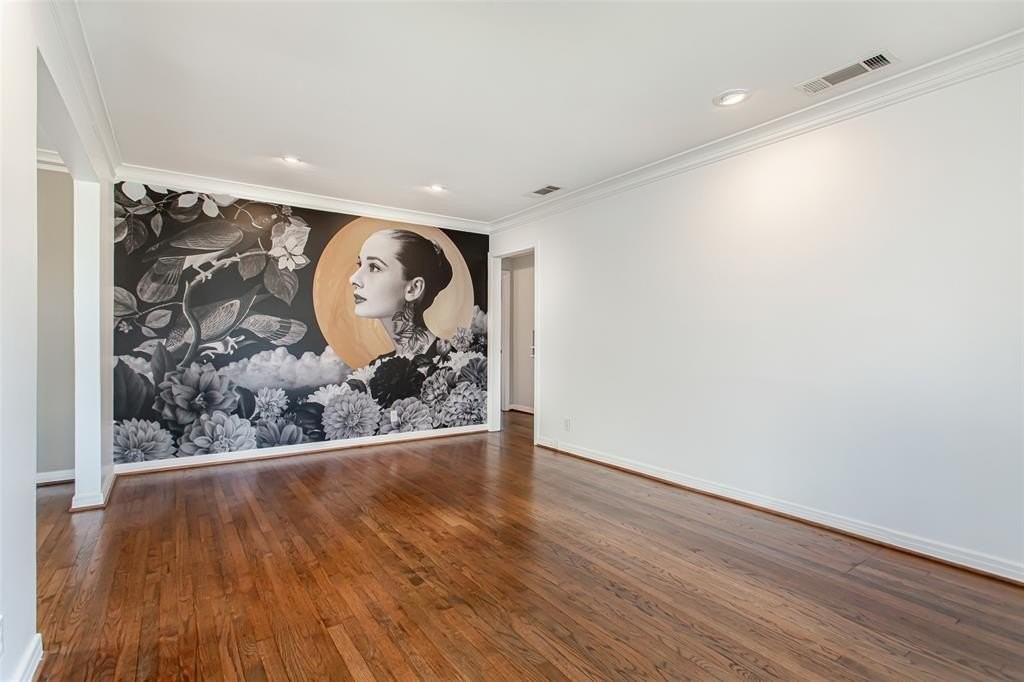 8642 Daytonia Ave - Photo 5 of 32