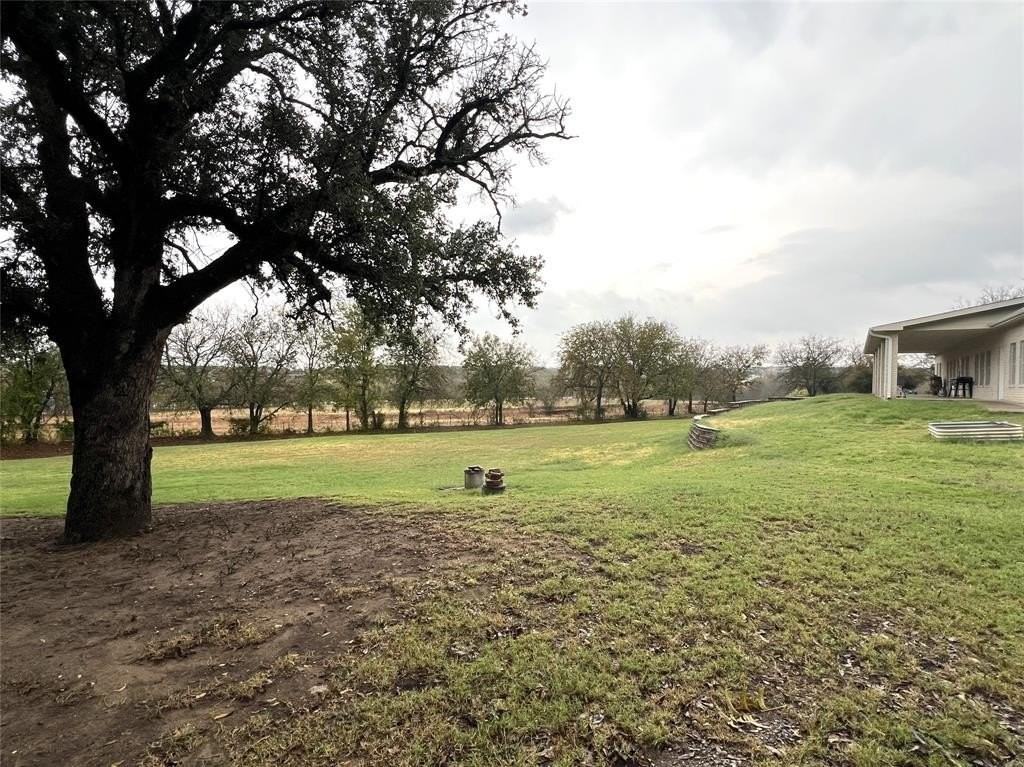 3333 Farmer Rd - Photo 3 of 20