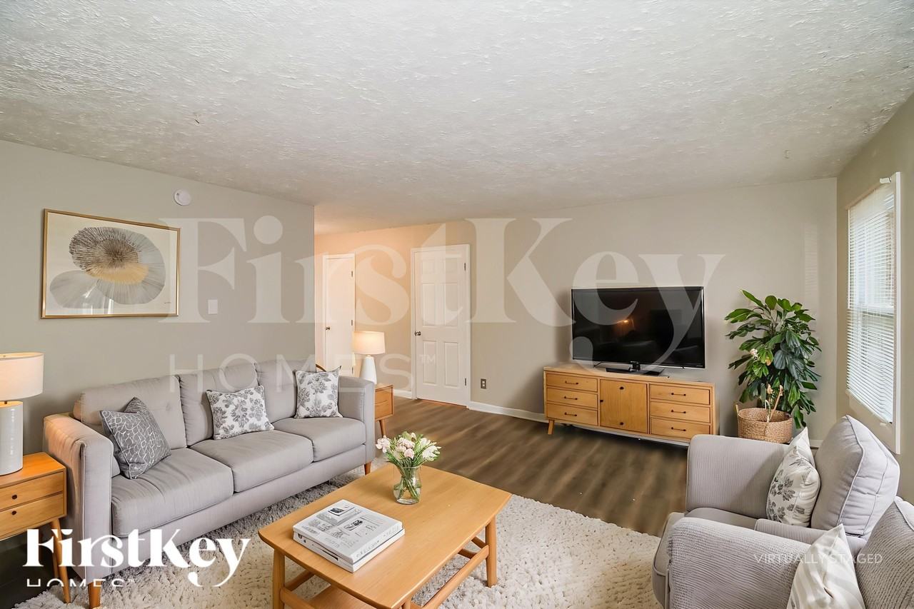 6683 Wolf River Dr - Photo 4 of 19