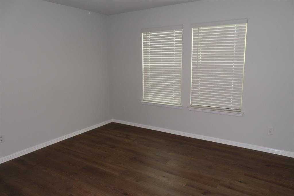 16409 White Fish Ln - Photo 3 of 13