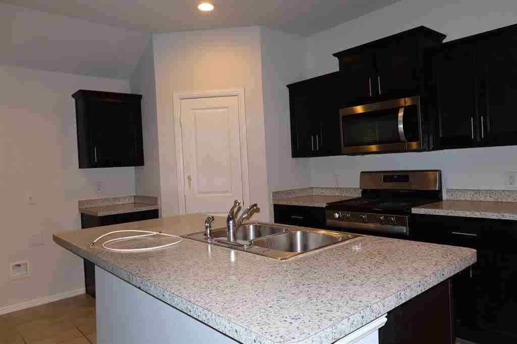 16409 White Fish Ln - Photo 5 of 13