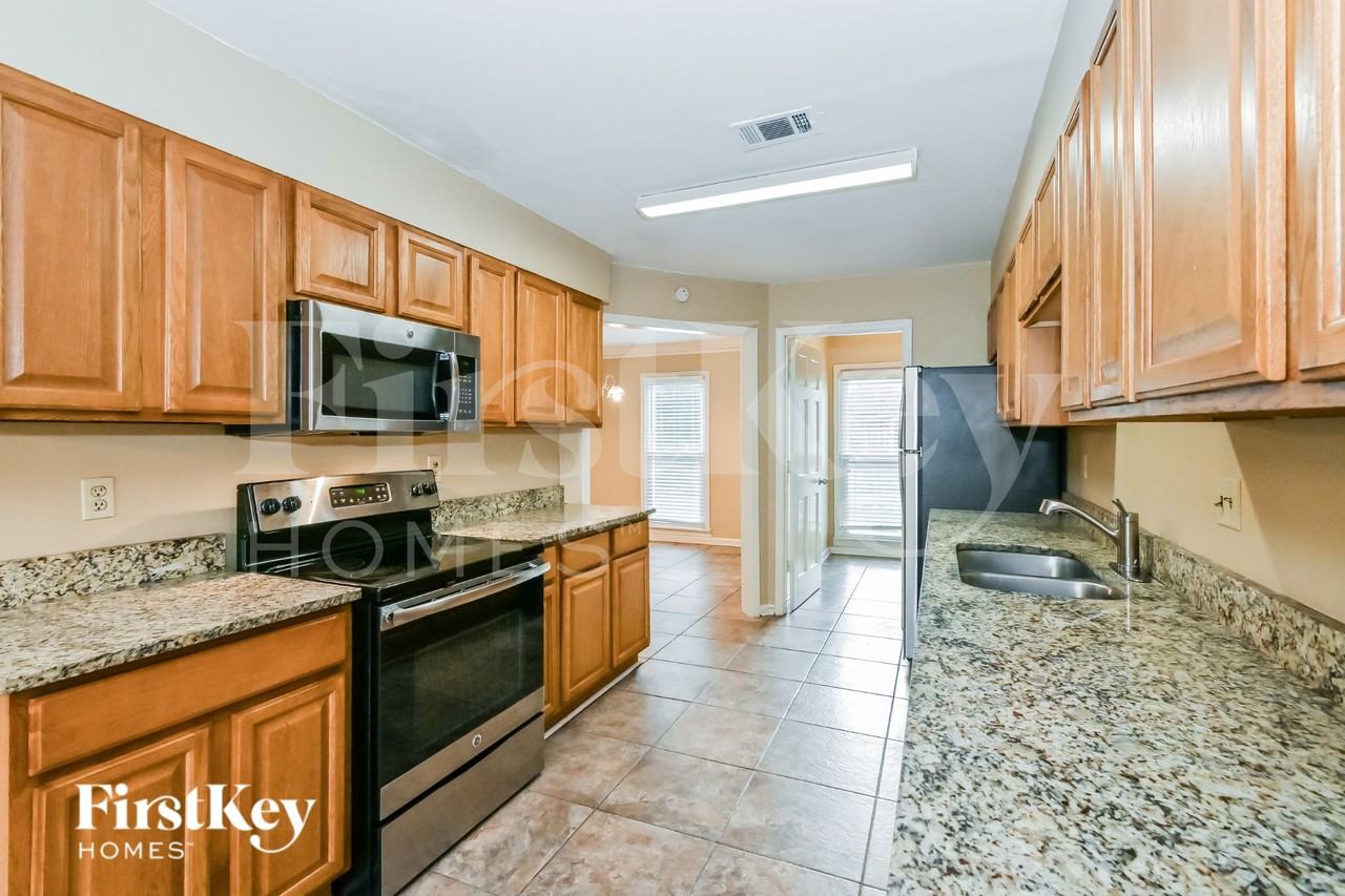 4957 Barrington Cv - Photo 7 of 16