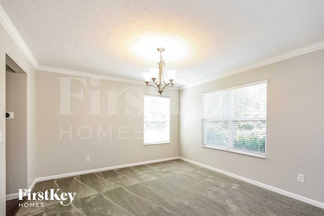 12970 Bartlett Dr - Photo 5 of 15