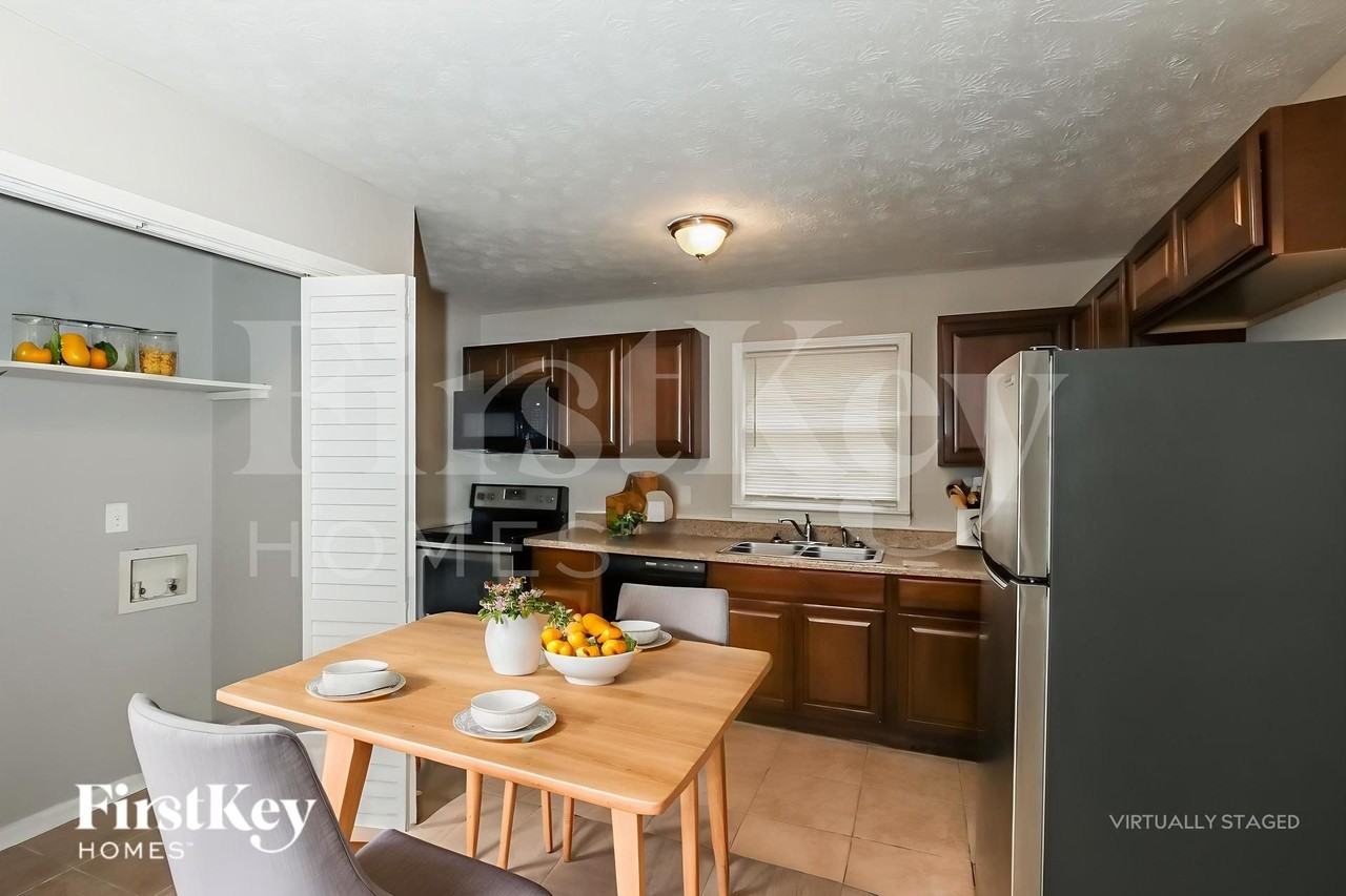 10799 Sanderling Ln - Photo 7 of 15