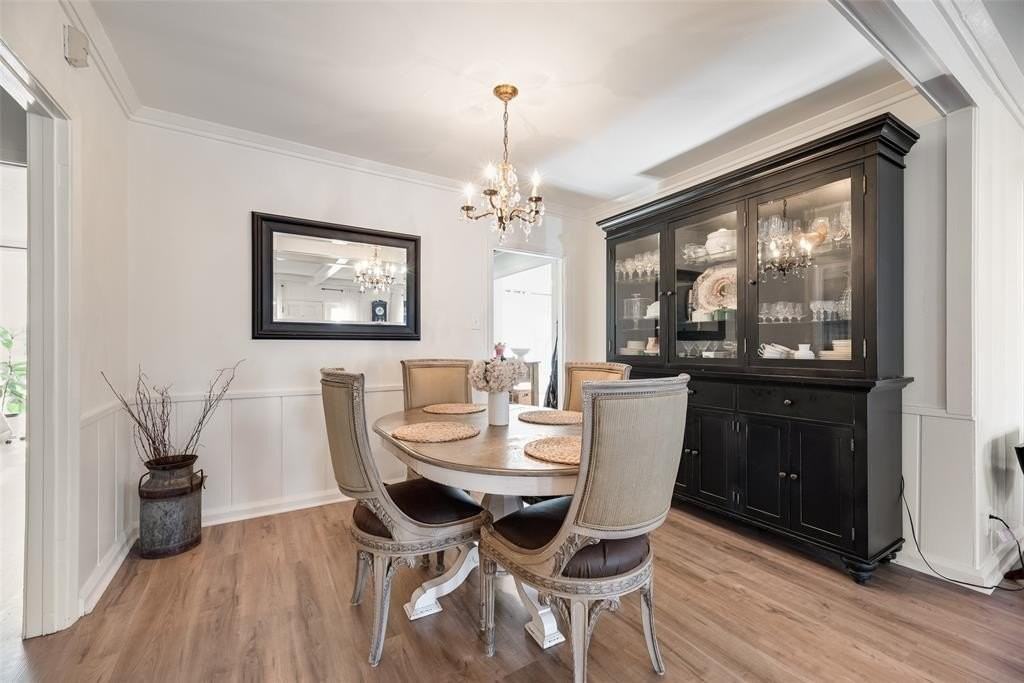 2216 Lotus Ave - Photo 7 of 13