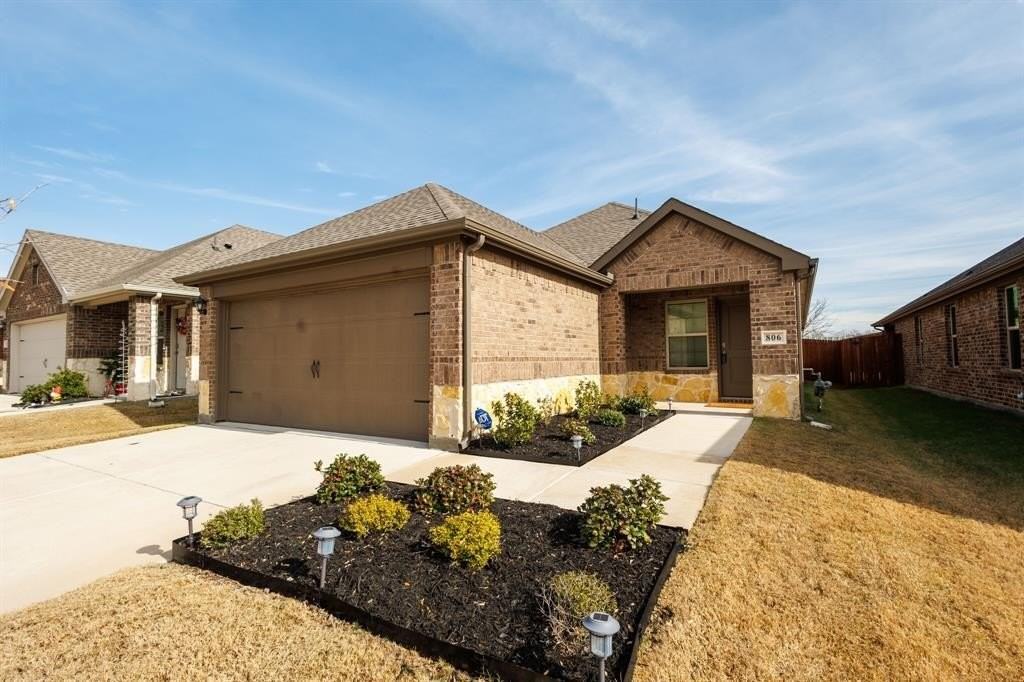 806 Ramble Rd - Photo 3 of 24