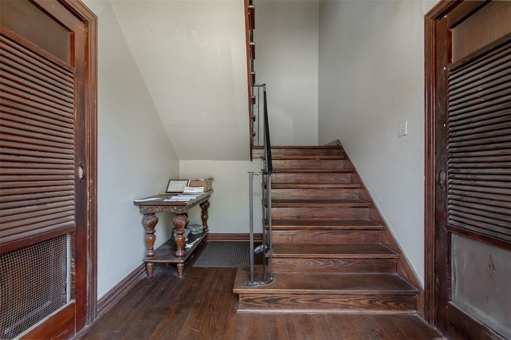 5918 La Vista Dr #3 - Photo 3 of 18