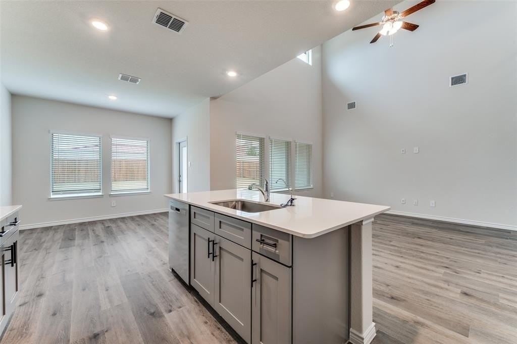 1600 Bleriot Ct - Photo 7 of 26