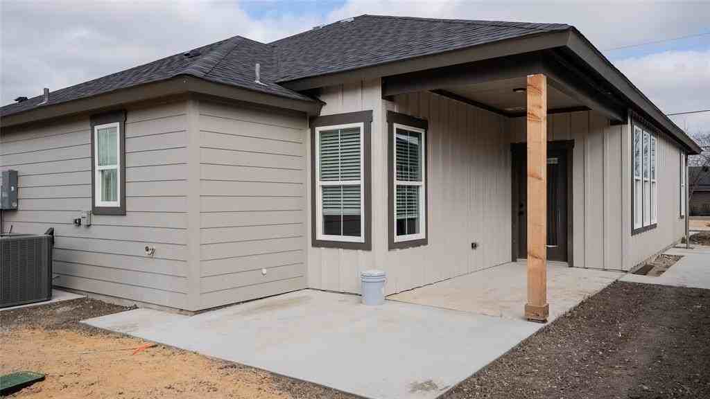 380 N Dallas St - Photo 5 of 25