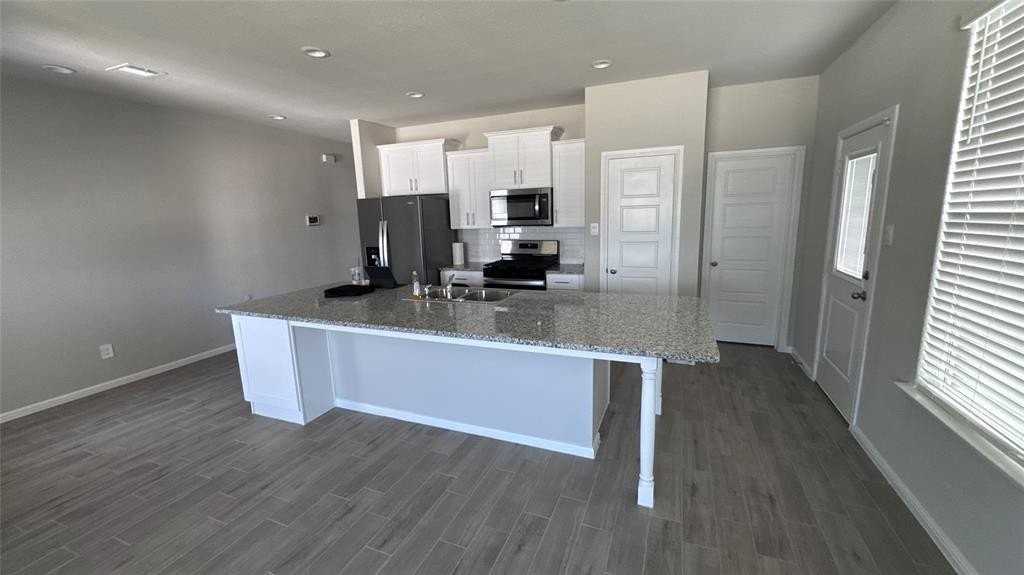 3429 Lake District Ln - Photo 5 of 14