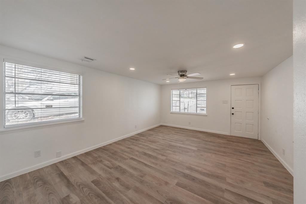 227 S Justin Ave - Photo 2 of 23