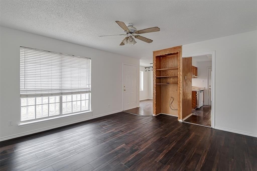 606 Mcanear St - Photo 5 of 19