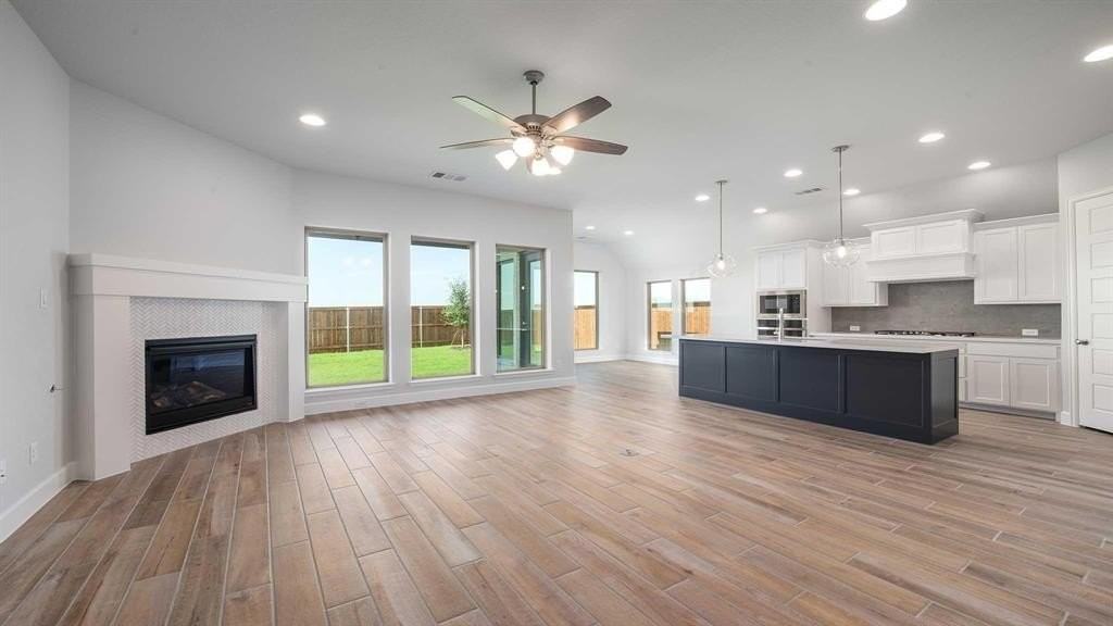 3124 Lacebark Ln - Photo 4 of 25