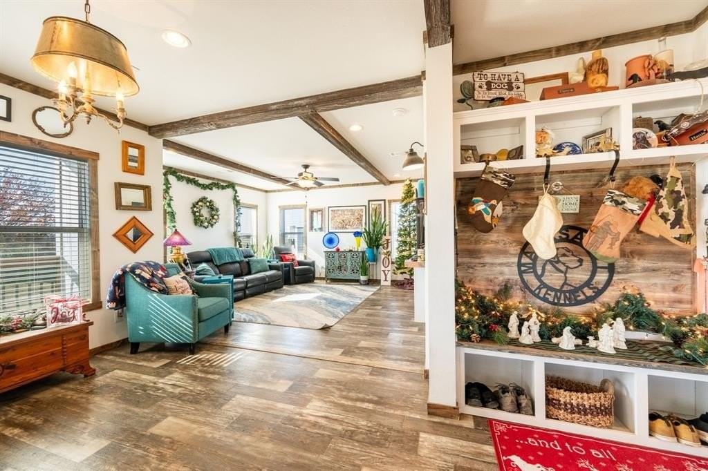 4043 County Road 2626 - Photo 3 of 16