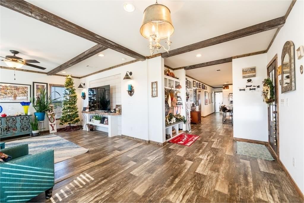 4043 County Road 2626 - Photo 4 of 16