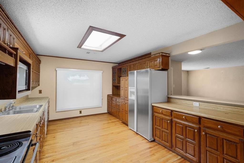 2100 S Westmoreland Rd - Photo 2 of 34