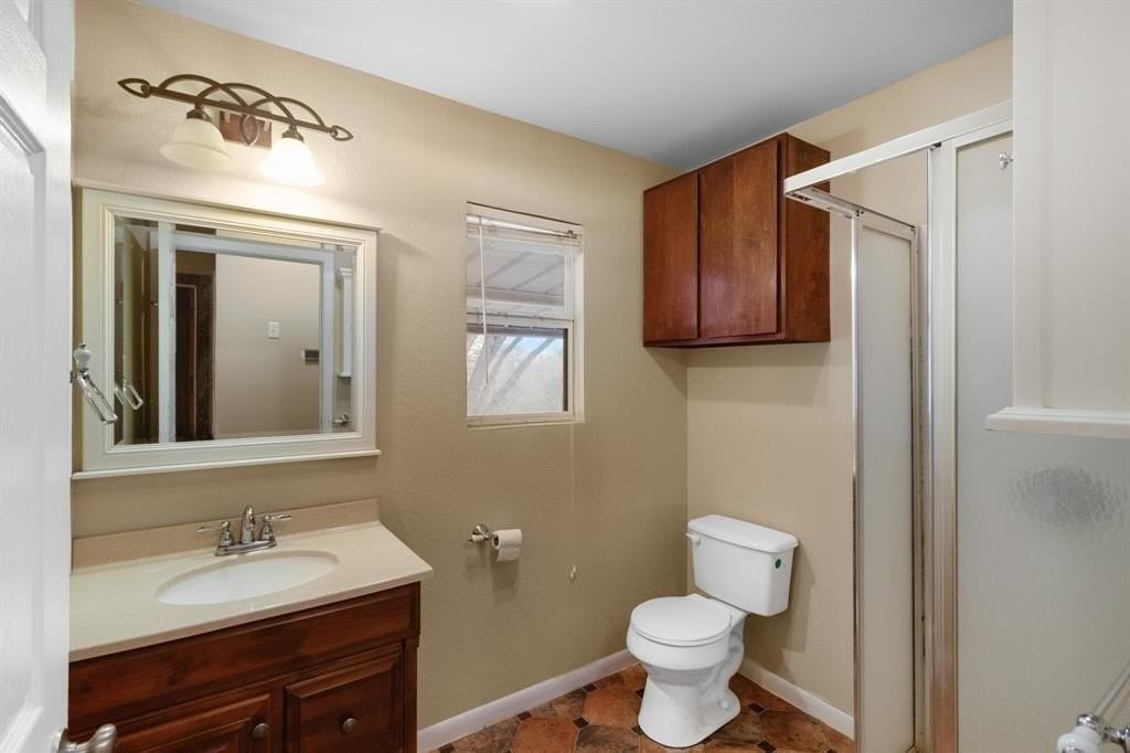 2100 S Westmoreland Rd - Photo 5 of 34