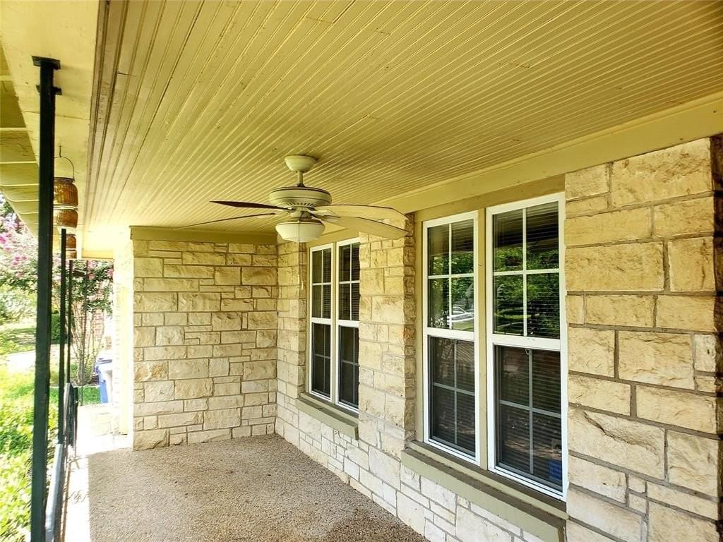 6219 Penrose Ave - Photo 2 of 17