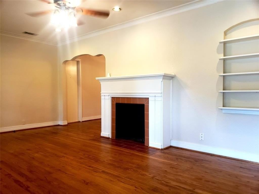 6219 Penrose Ave - Photo 3 of 17