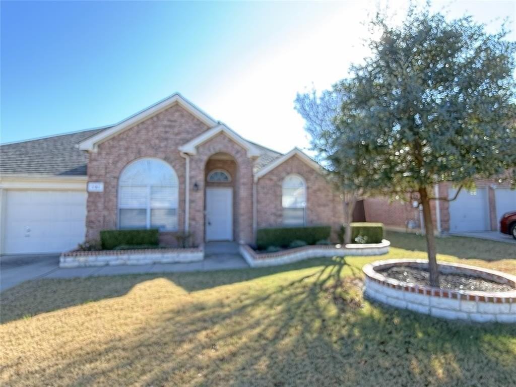 131 Fallkirk Dr - Photo 2 of 20