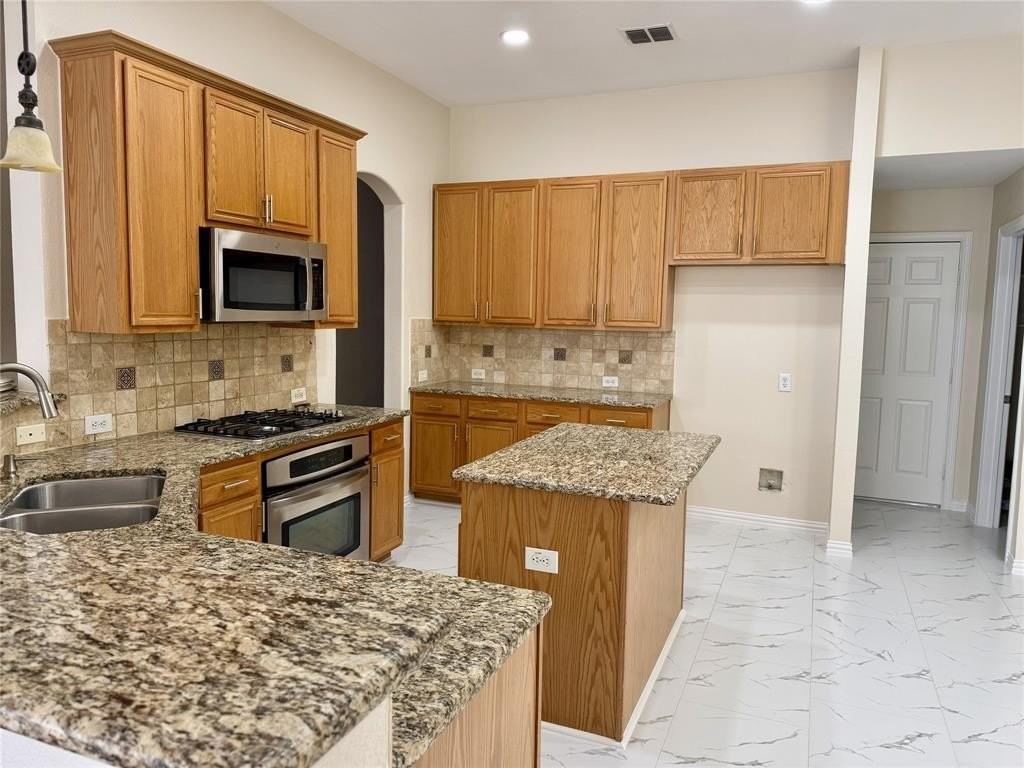 131 Fallkirk Dr - Photo 5 of 20