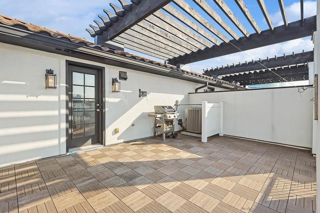 729 Sid Rich Dr - Photo 5 of 40