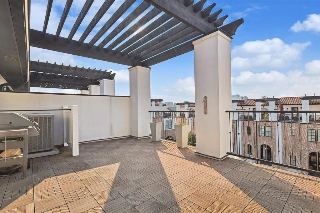 729 Sid Rich Dr - Photo 6 of 40