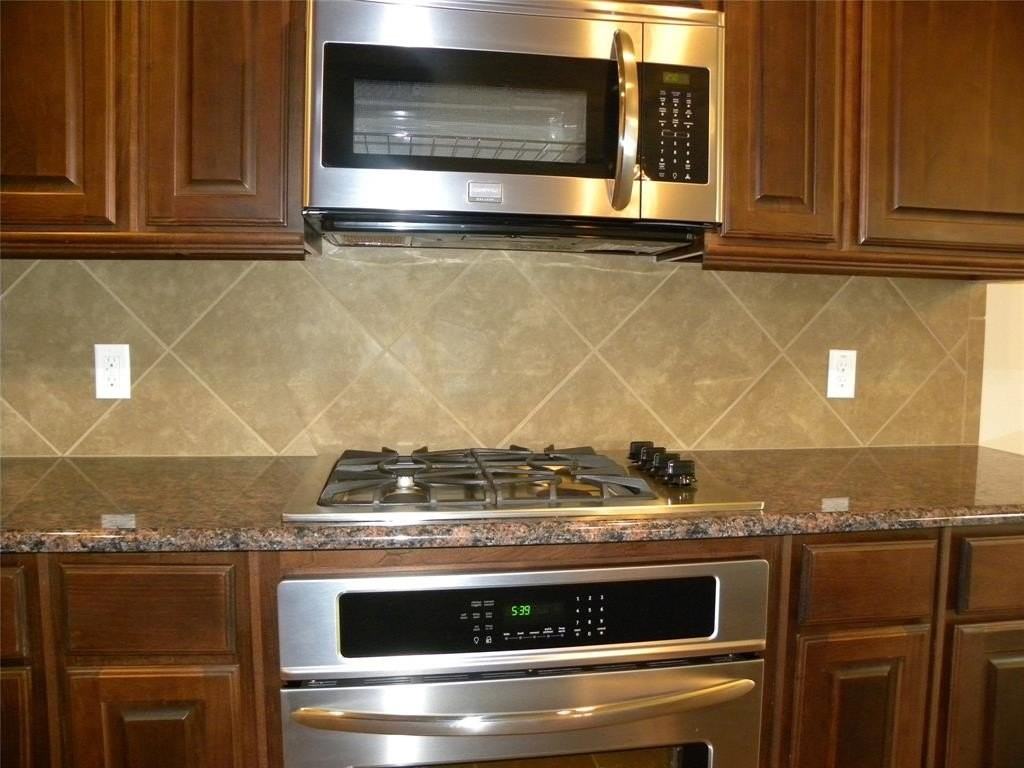 4626 Ladyfern Way - Photo 7 of 29