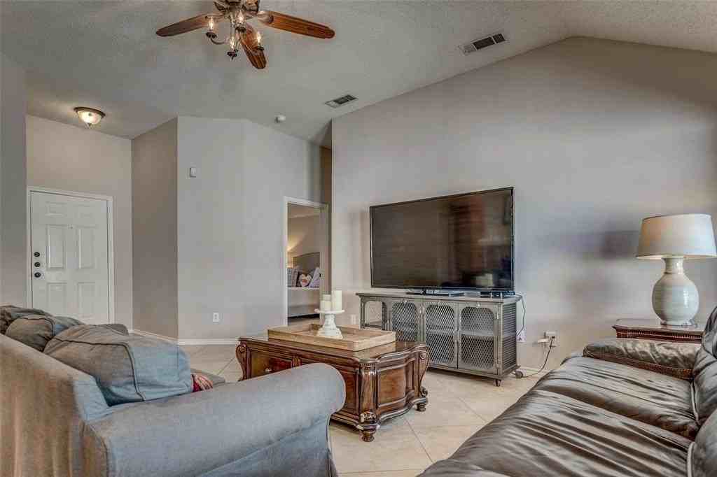 11812 Canoe Rd - Photo 6 of 31