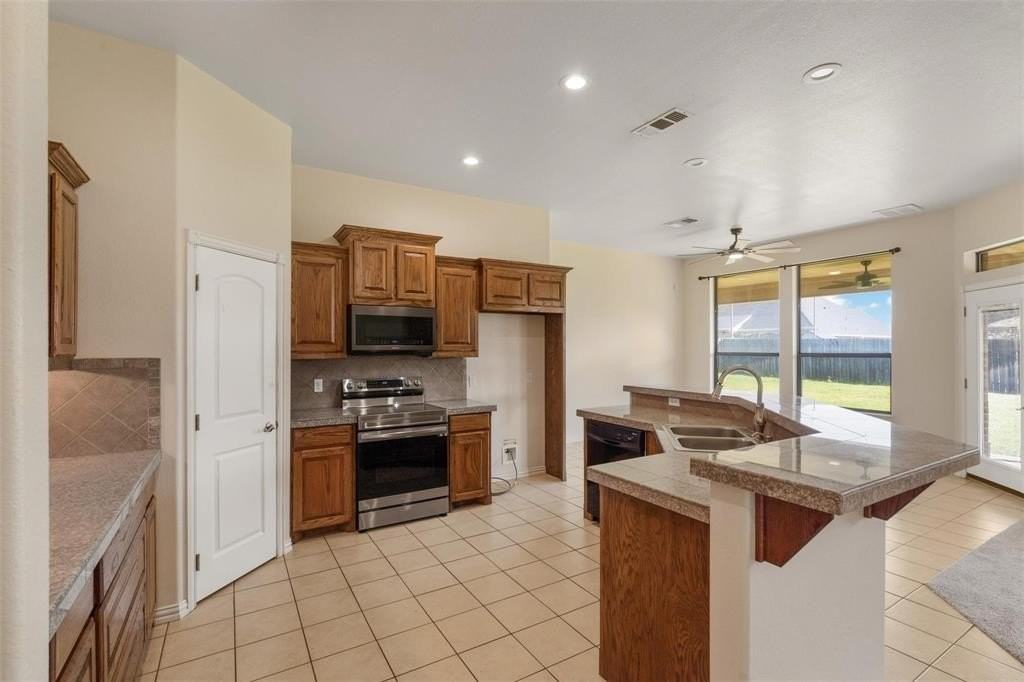 2833 Willow Ridge Cir - Photo 7 of 23