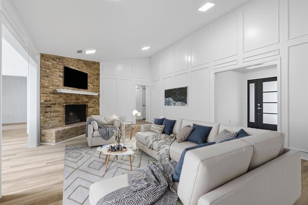 1712 Poinciana Ln - Photo 5 of 37