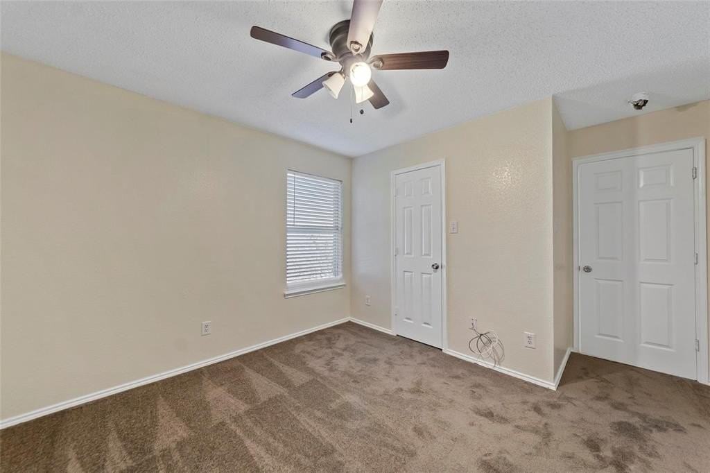 1002 Manassas Dr - Photo 6 of 26