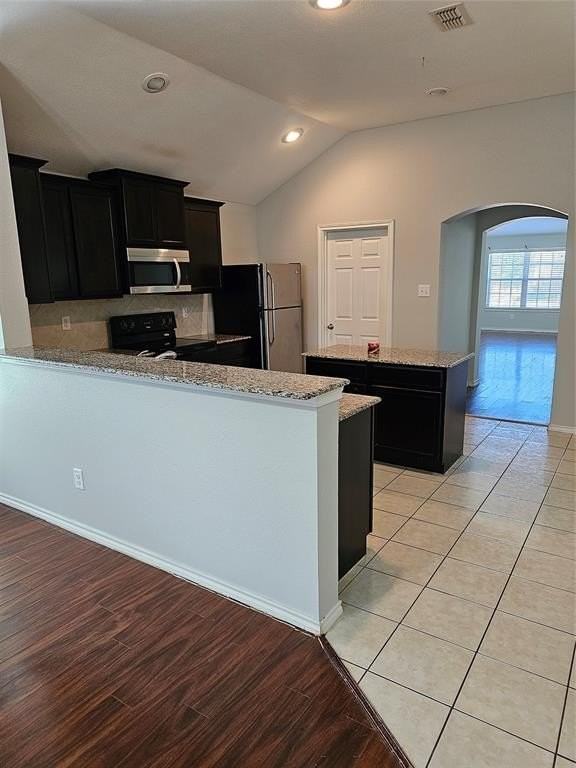 421 Haddington St - Photo 5 of 31