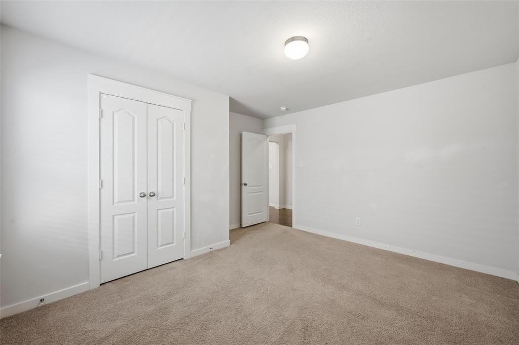 8948 Devonshire Dr - Photo 7 of 32