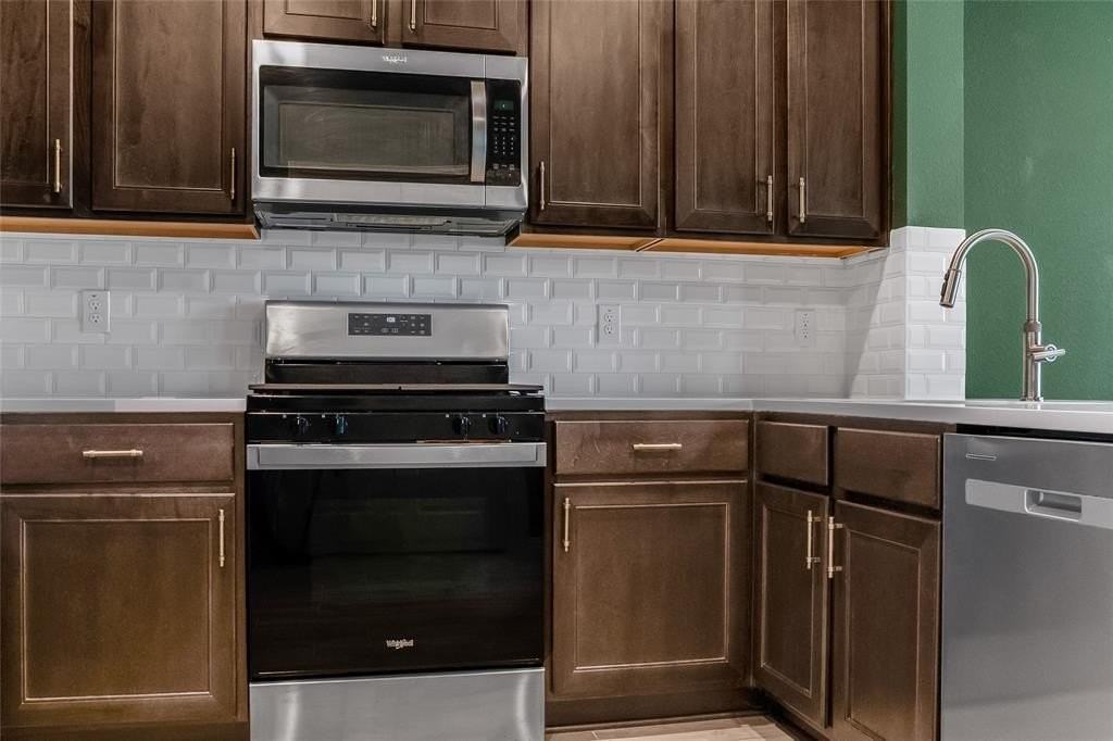 3730 Malibu Dr - Photo 5 of 22